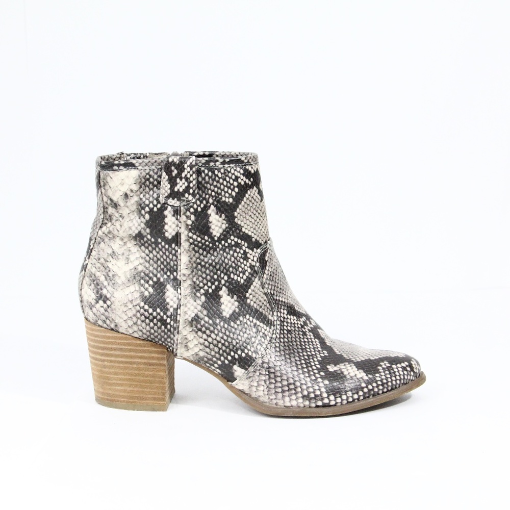 Carlos Santana Boots sz 10 Women Western Bootie Faux Leather Rowan snakeskin